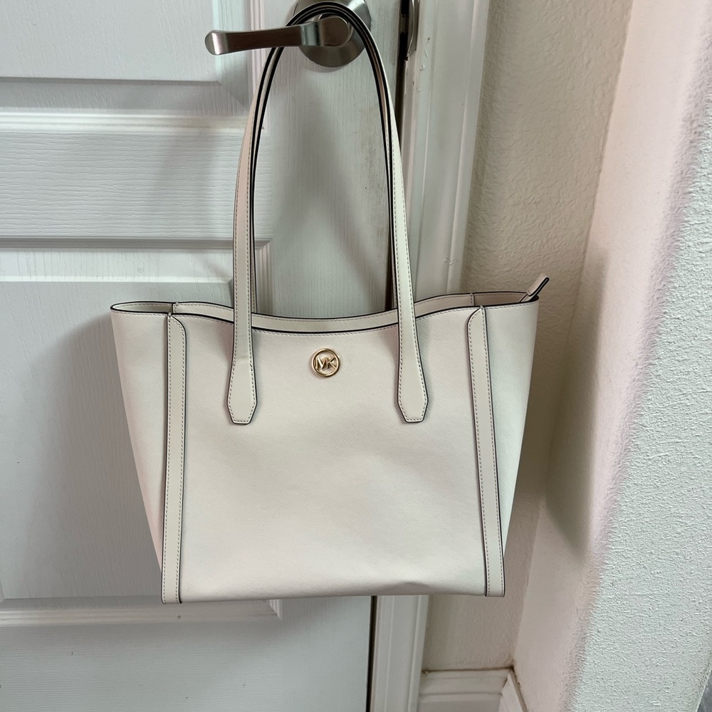 Michael Kors White Tote Bag